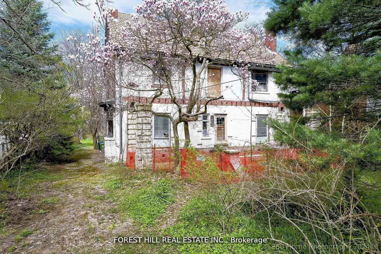 132, Blythwood, Lawrence Park South, Toronto