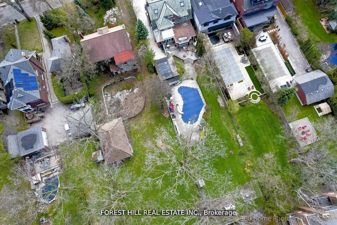 132, Blythwood, Lawrence Park South, Toronto