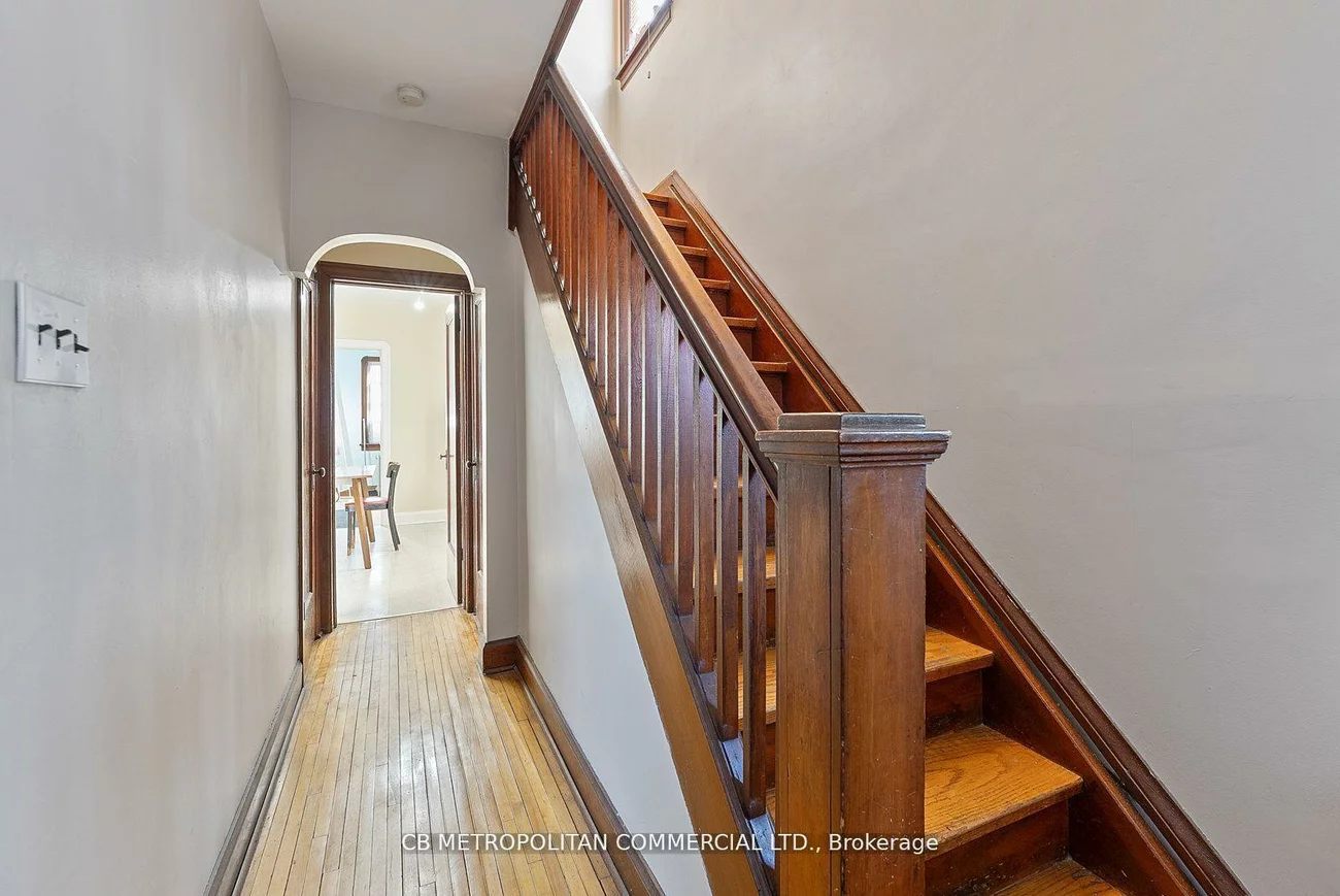 17, Augusta, Kensington-Chinatown, Toronto