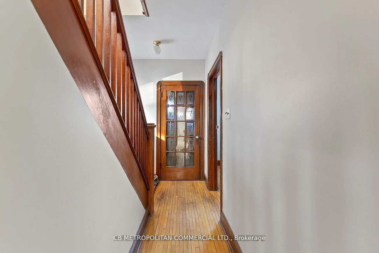 17, Augusta, Kensington-Chinatown, Toronto