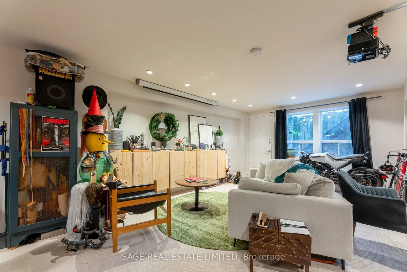 204, Berkeley, Moss Park, Toronto