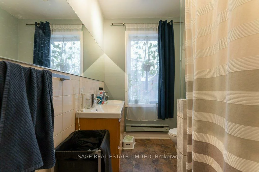 204, Berkeley, Moss Park, Toronto