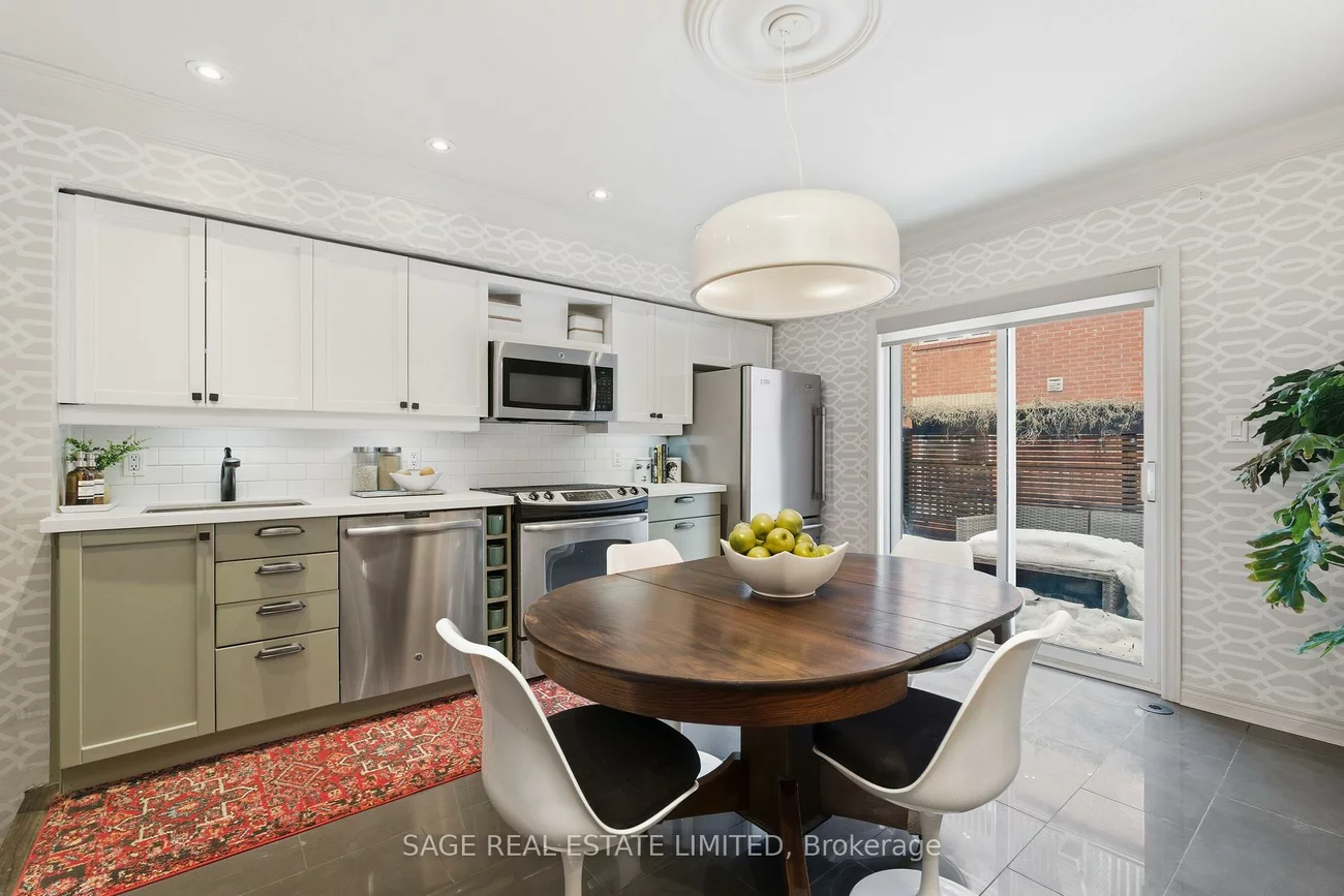 6, Old Trillium, Regent Park, Toronto