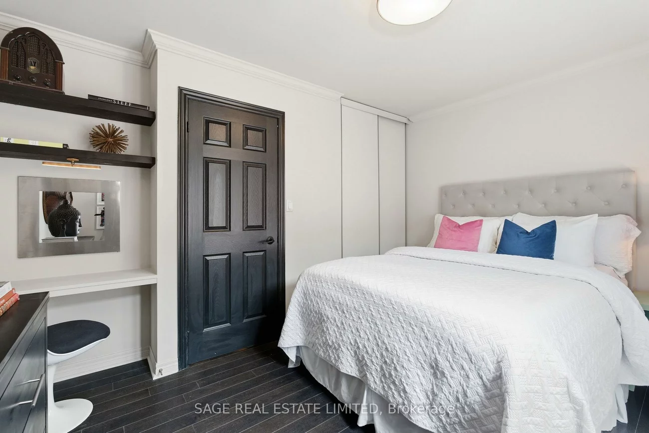 6, Old Trillium, Regent Park, Toronto