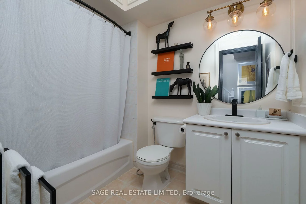 6, Old Trillium, Regent Park, Toronto