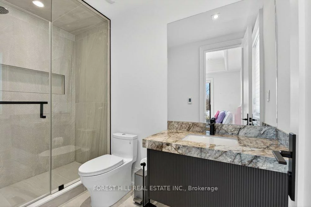 188, Burbank, Bayview Village, Toronto