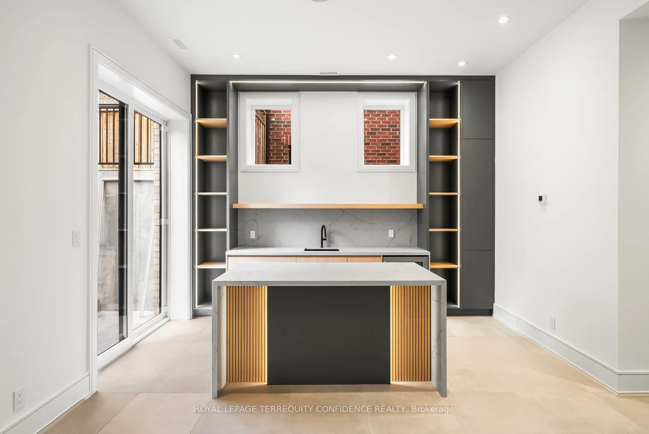 338A, Horsham, Willowdale West, Toronto