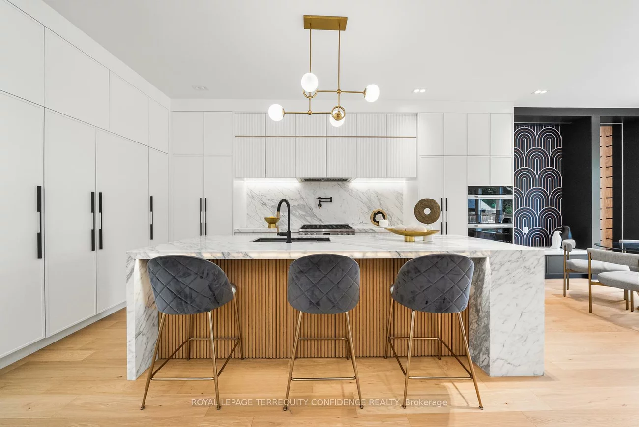 338A, Horsham, Willowdale West, Toronto