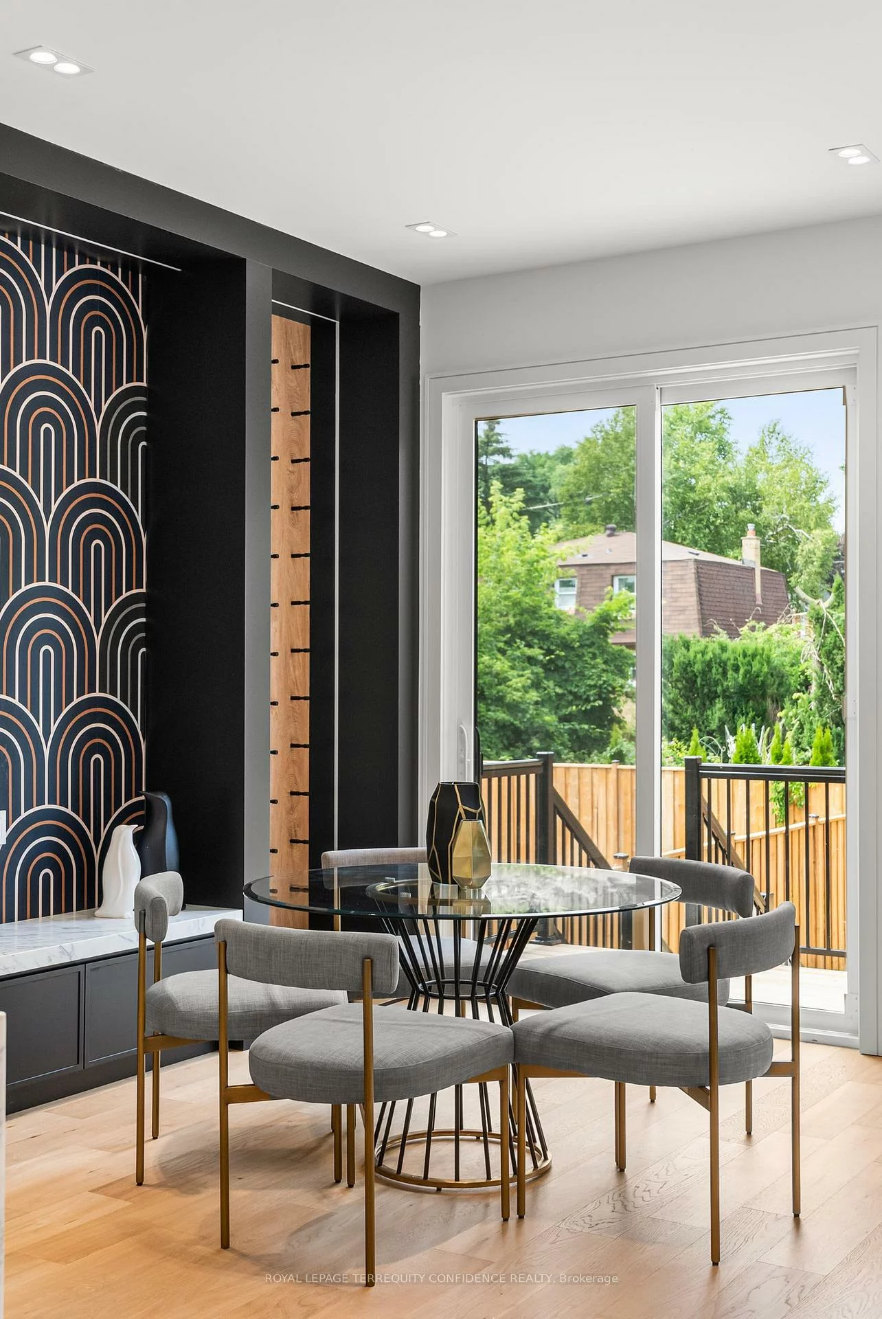 338A, Horsham, Willowdale West, Toronto