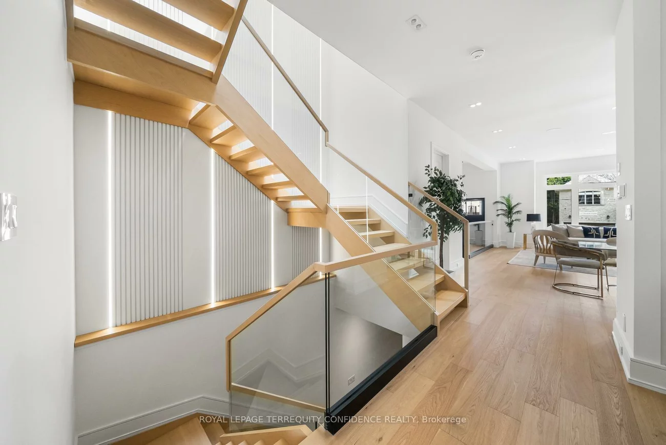 338A, Horsham, Willowdale West, Toronto