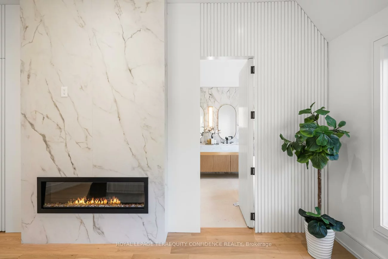 338A, Horsham, Willowdale West, Toronto