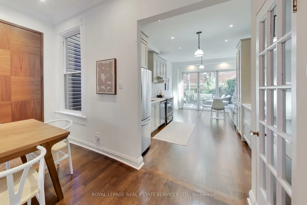 53, Robinson, Trinity-Bellwoods, Toronto