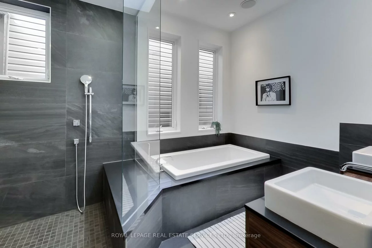 53, Robinson, Trinity-Bellwoods, Toronto