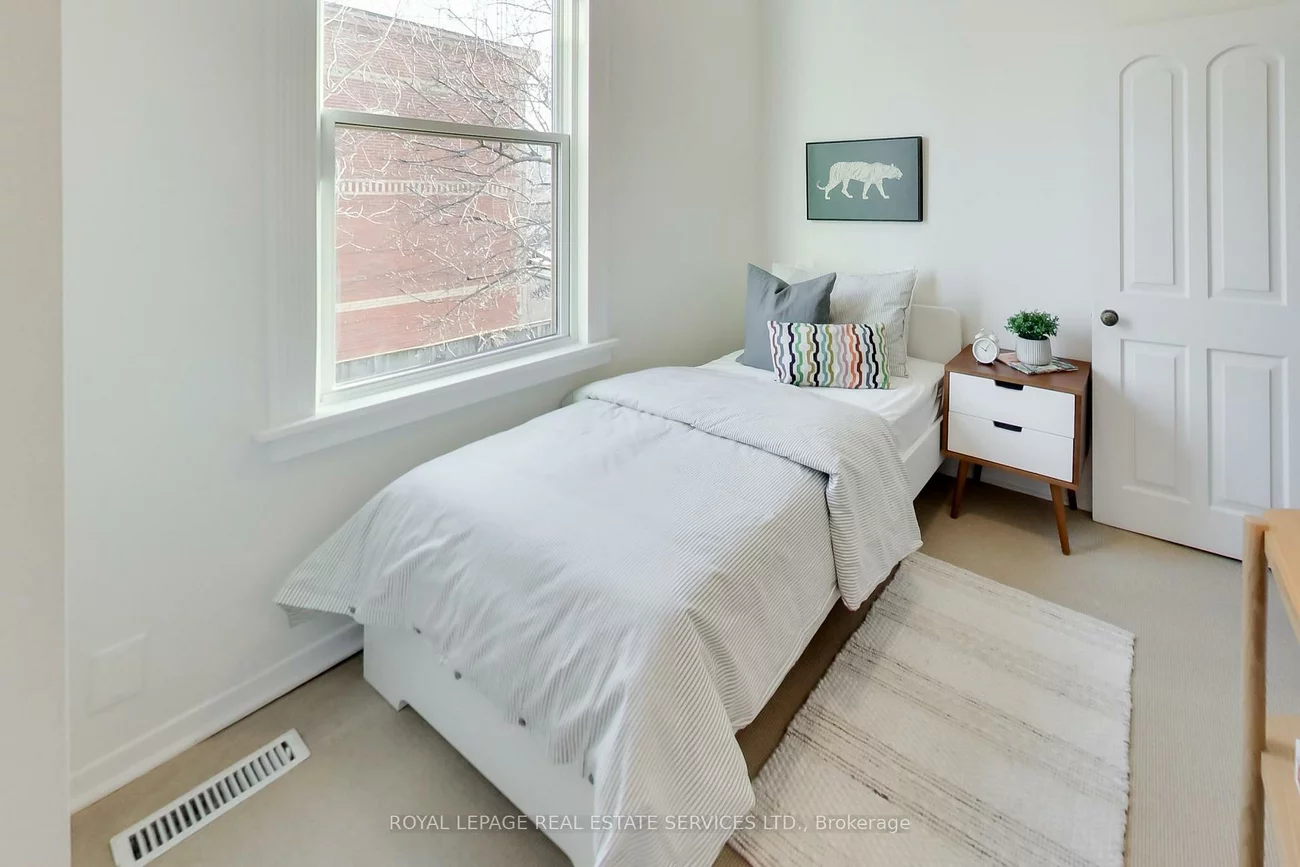 53, Robinson, Trinity-Bellwoods, Toronto