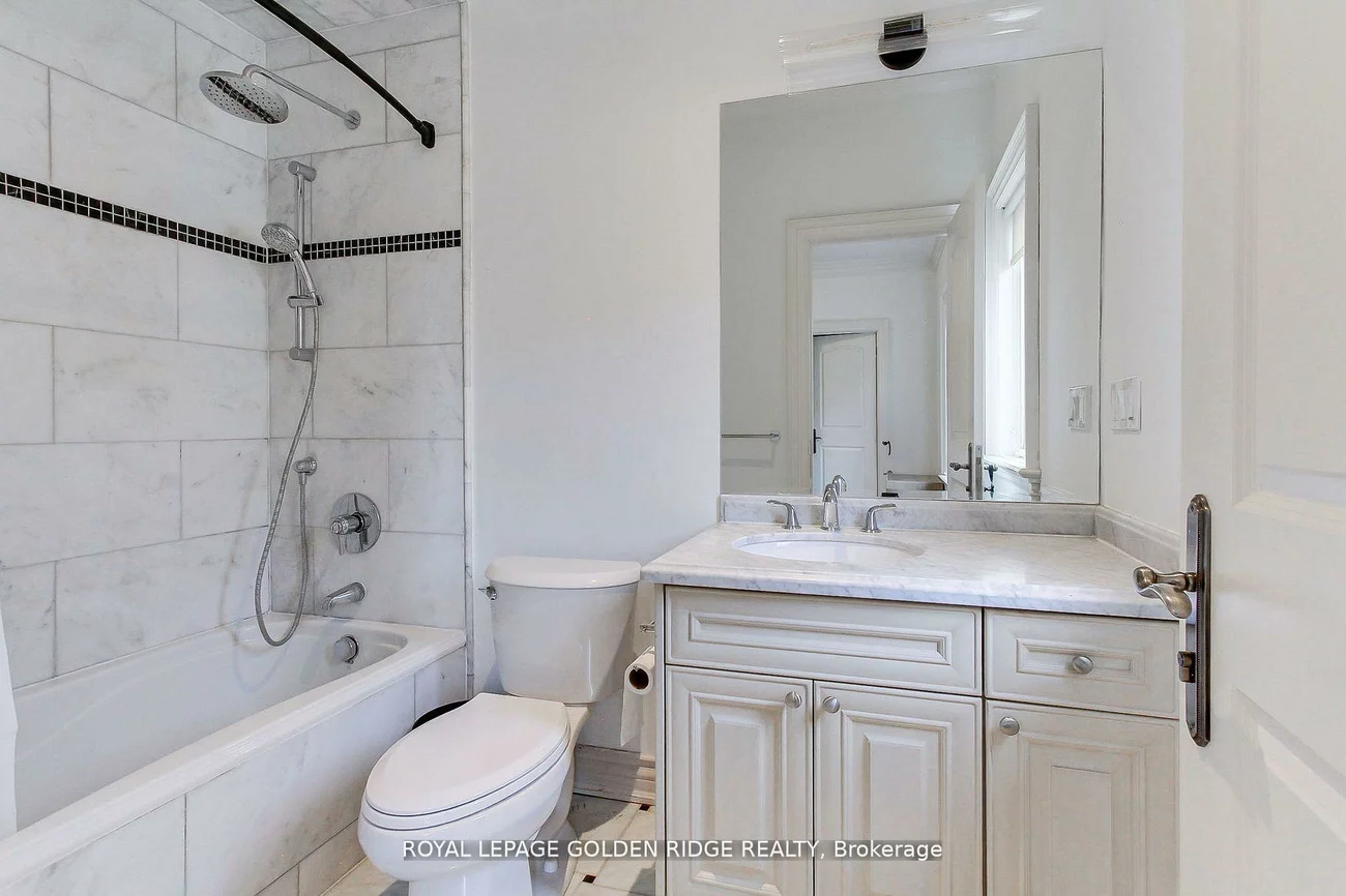 99, Bannockburn, Bedford Park-Nortown, Toronto