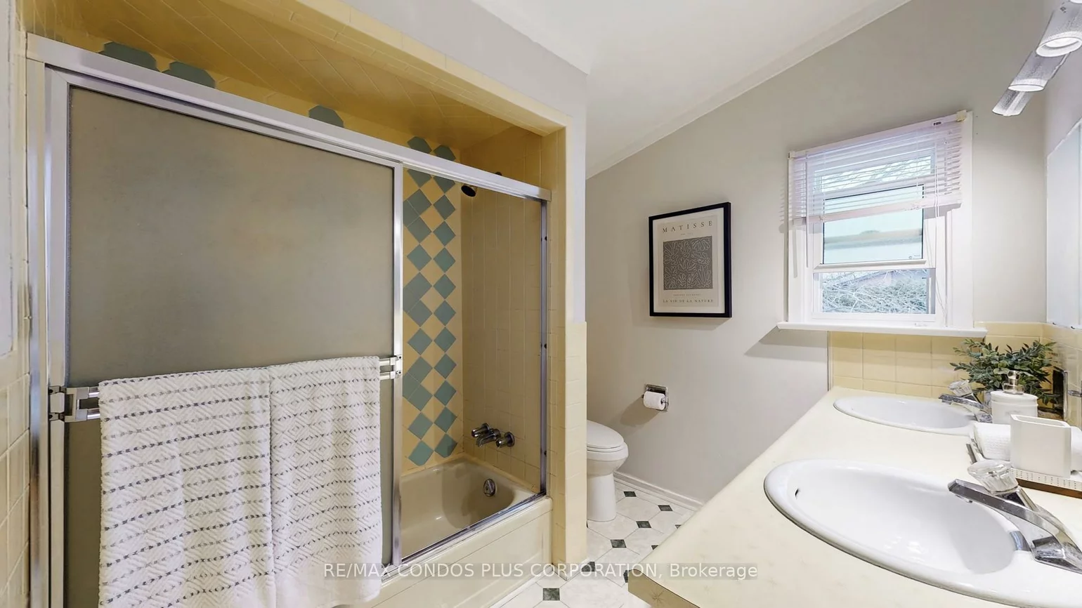 333, Pleasant, Newtonbrook West, Toronto