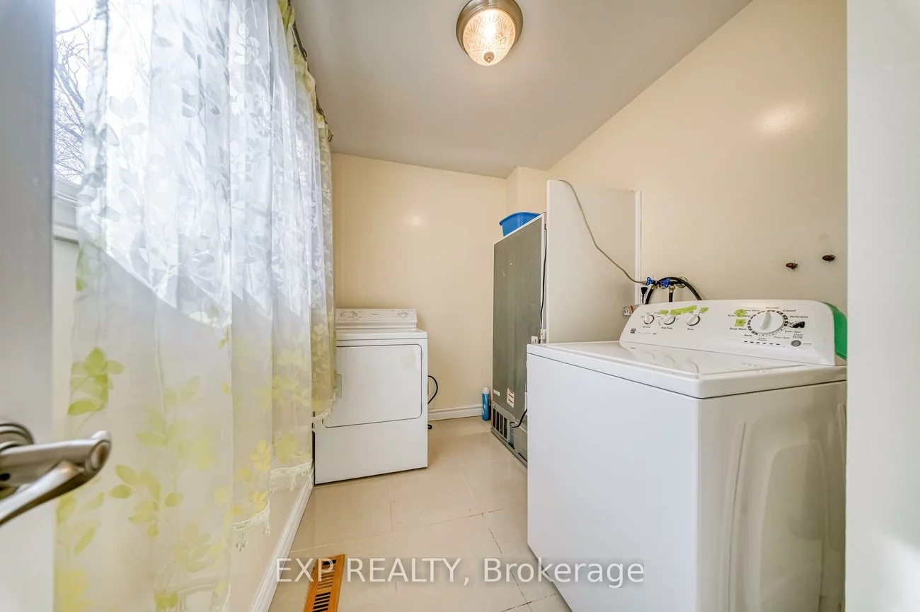 13, Carmel, Bayview Woods-Steeles, Toronto