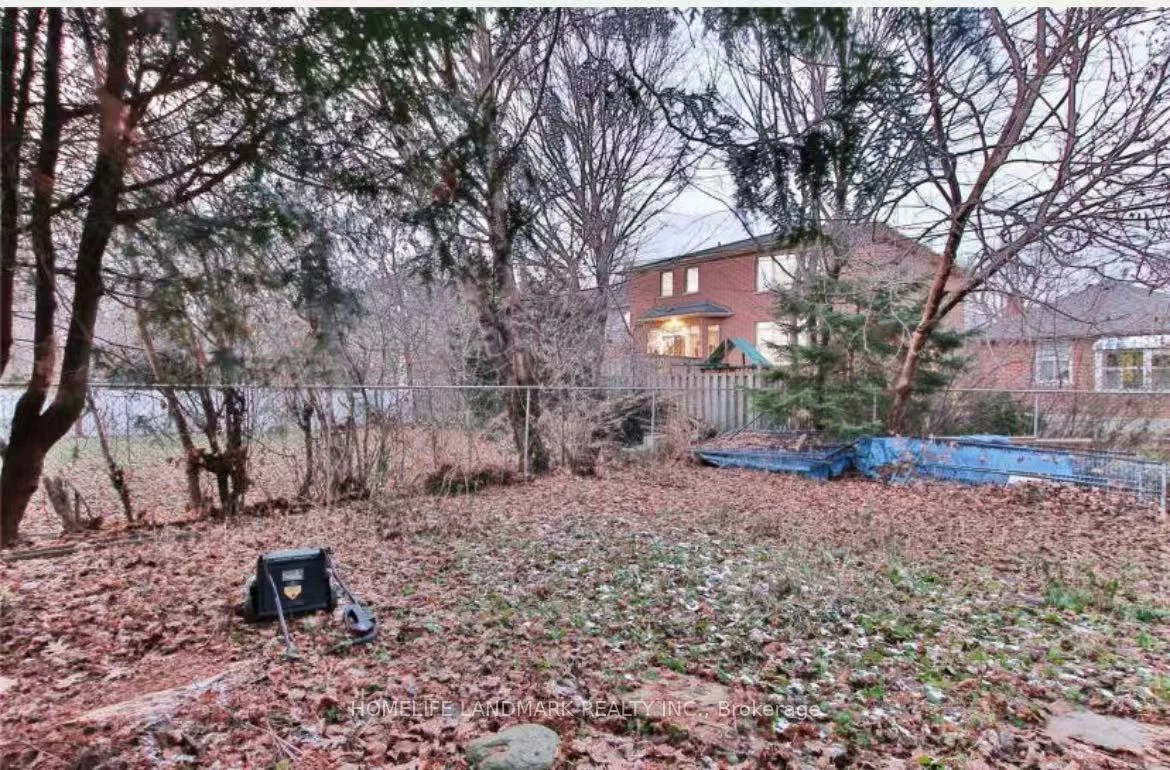 360B, Lawrence, Bedford Park-Nortown, Toronto