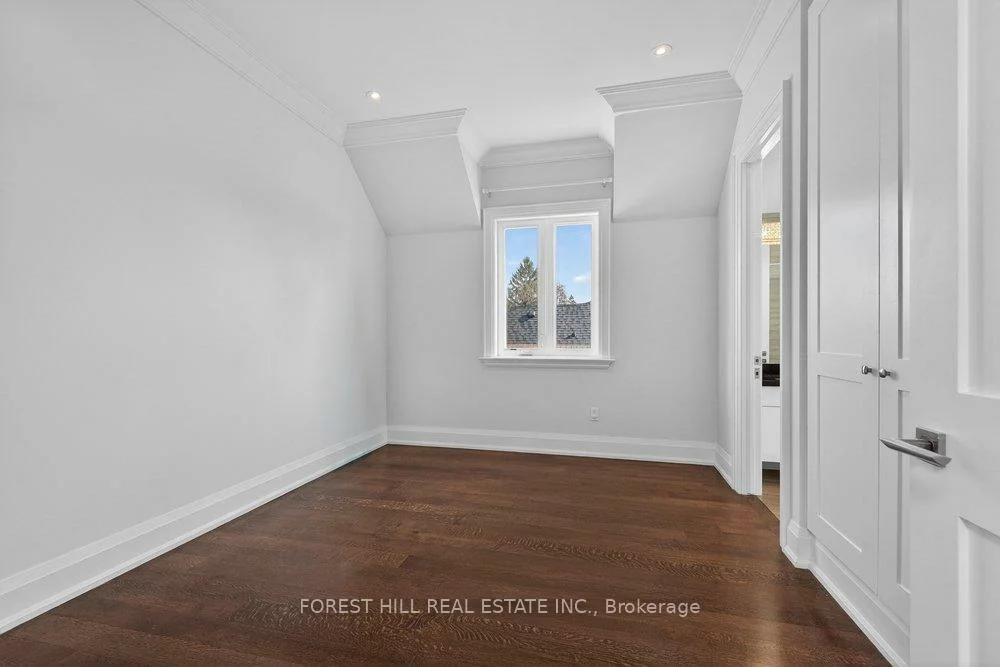 26, Madawaska, Newtonbrook East, Toronto