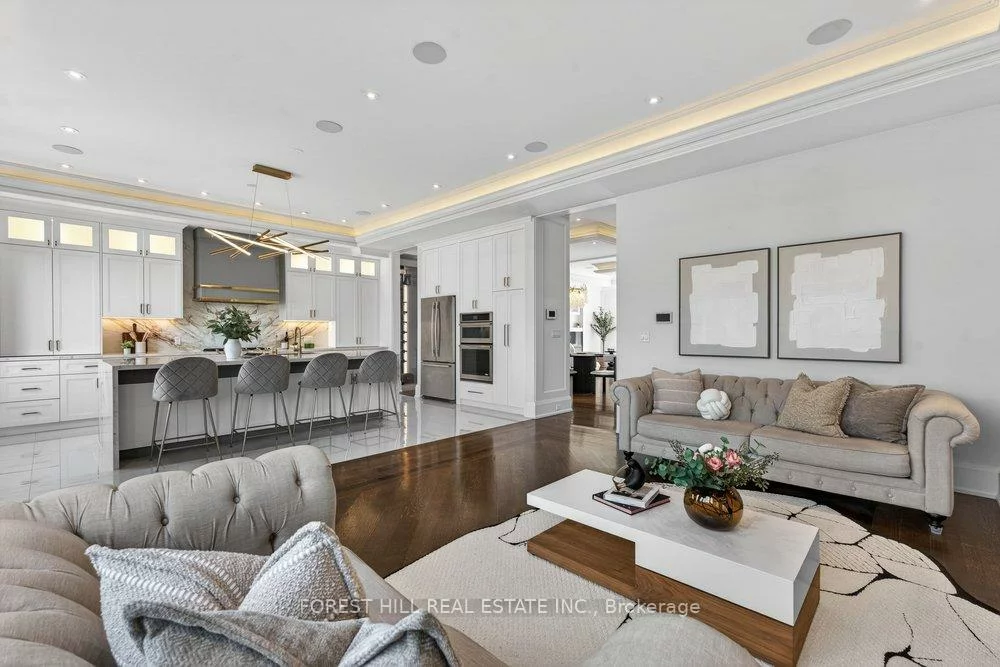 26, Madawaska, Newtonbrook East, Toronto