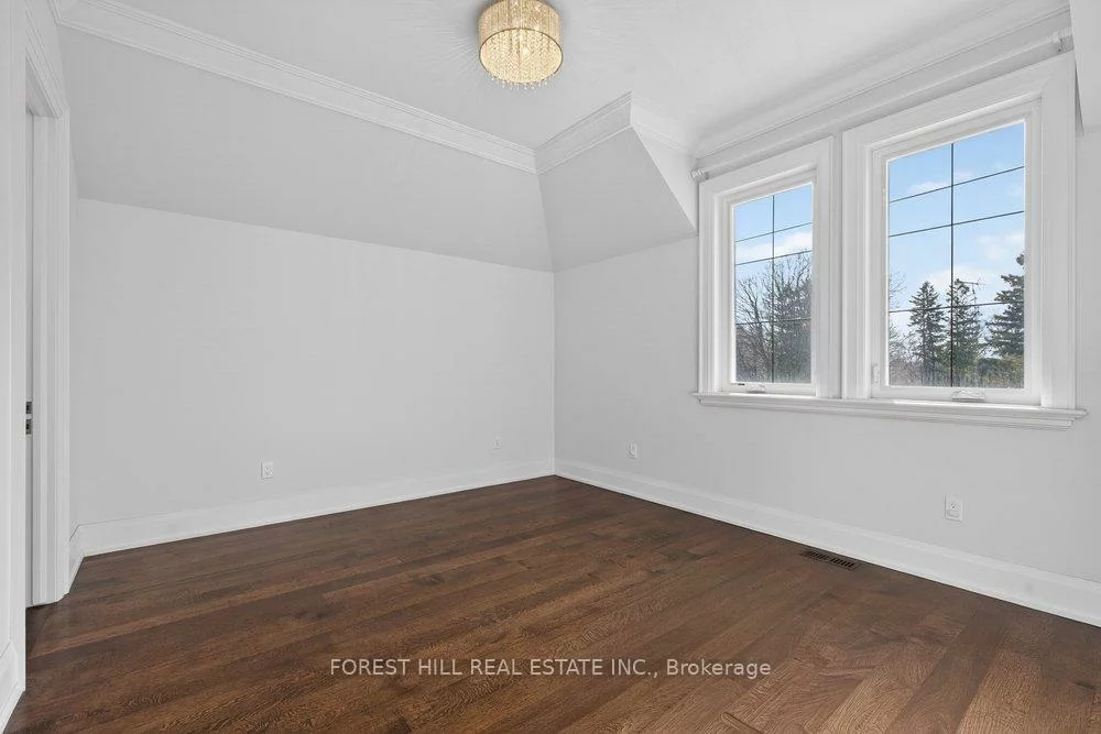 26, Madawaska, Newtonbrook East, Toronto