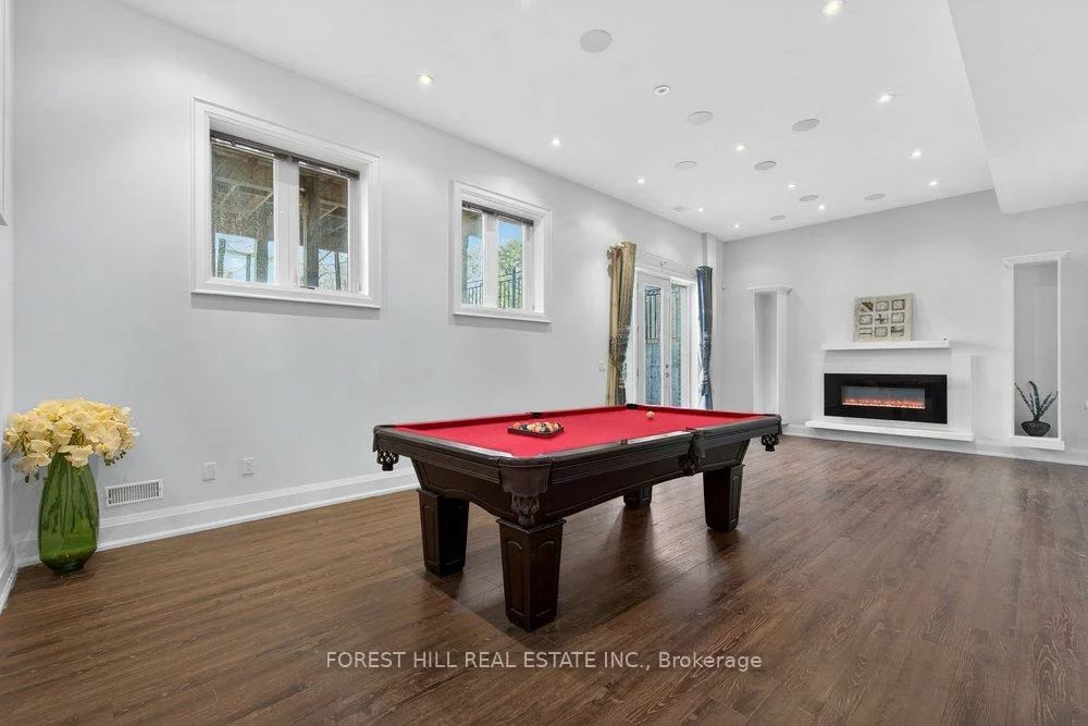 26, Madawaska, Newtonbrook East, Toronto