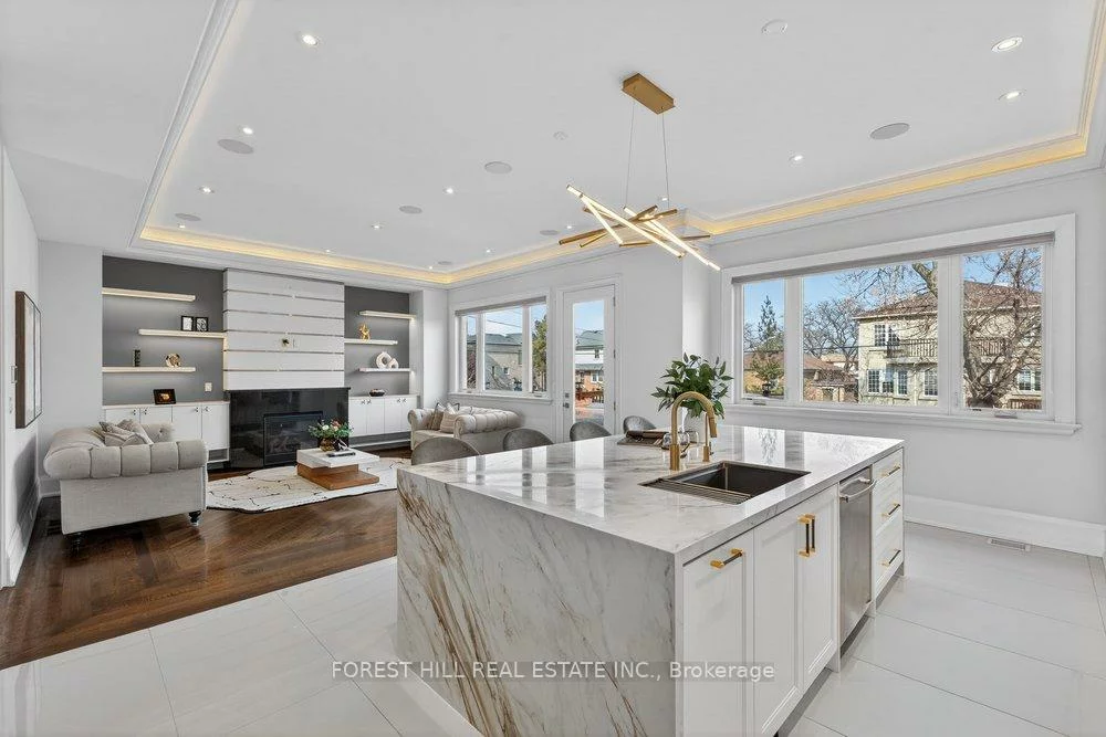 26, Madawaska, Newtonbrook East, Toronto