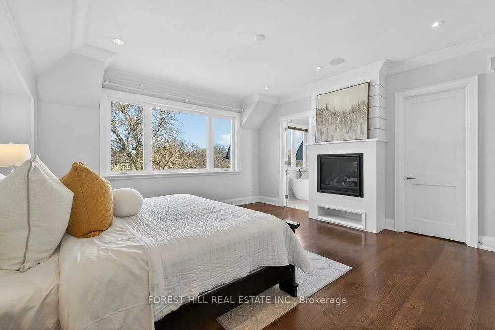 26, Madawaska, Newtonbrook East, Toronto