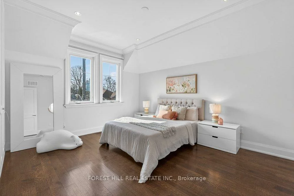 26, Madawaska, Newtonbrook East, Toronto