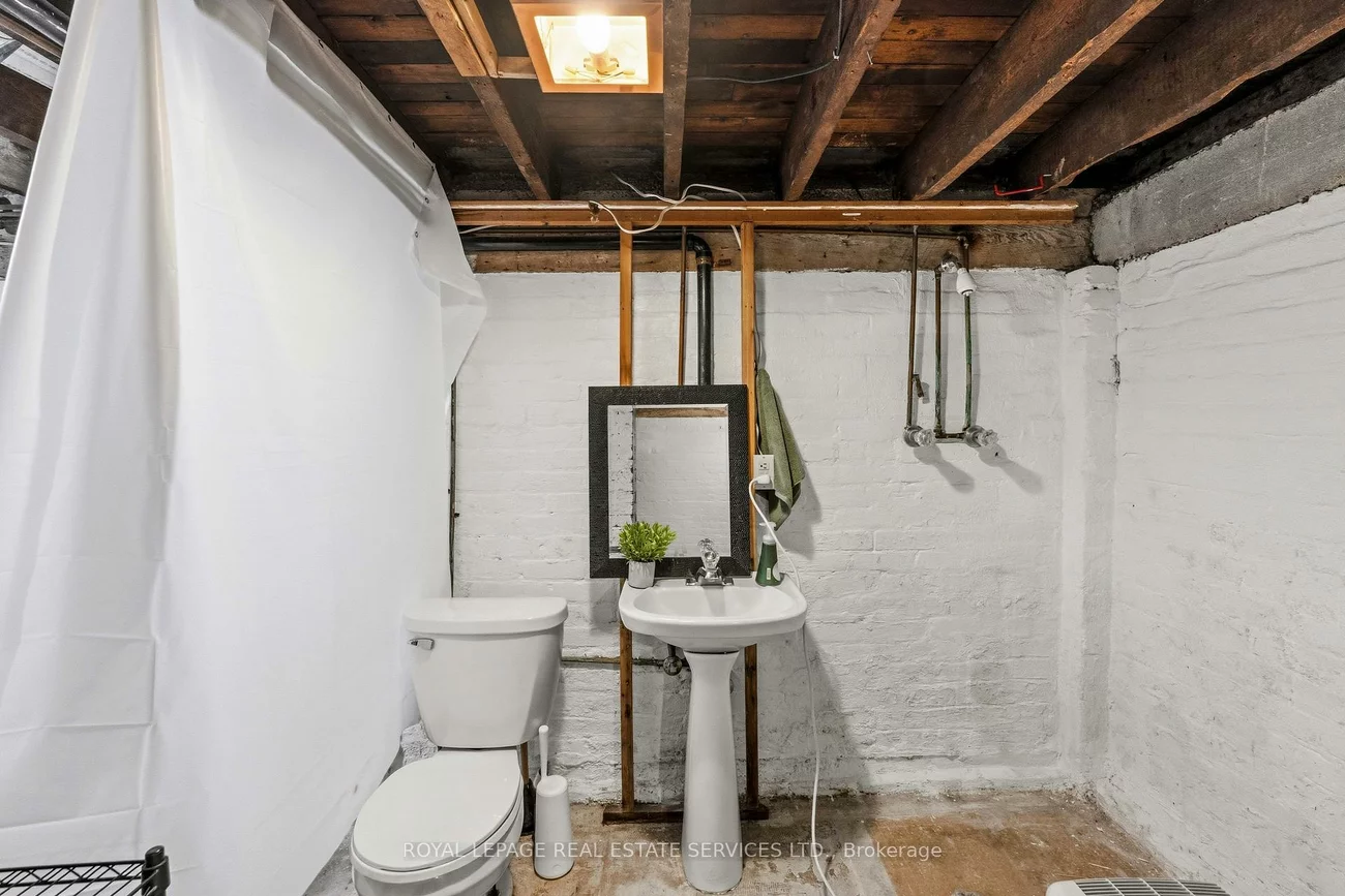 186, Roslin, Lawrence Park North, Toronto