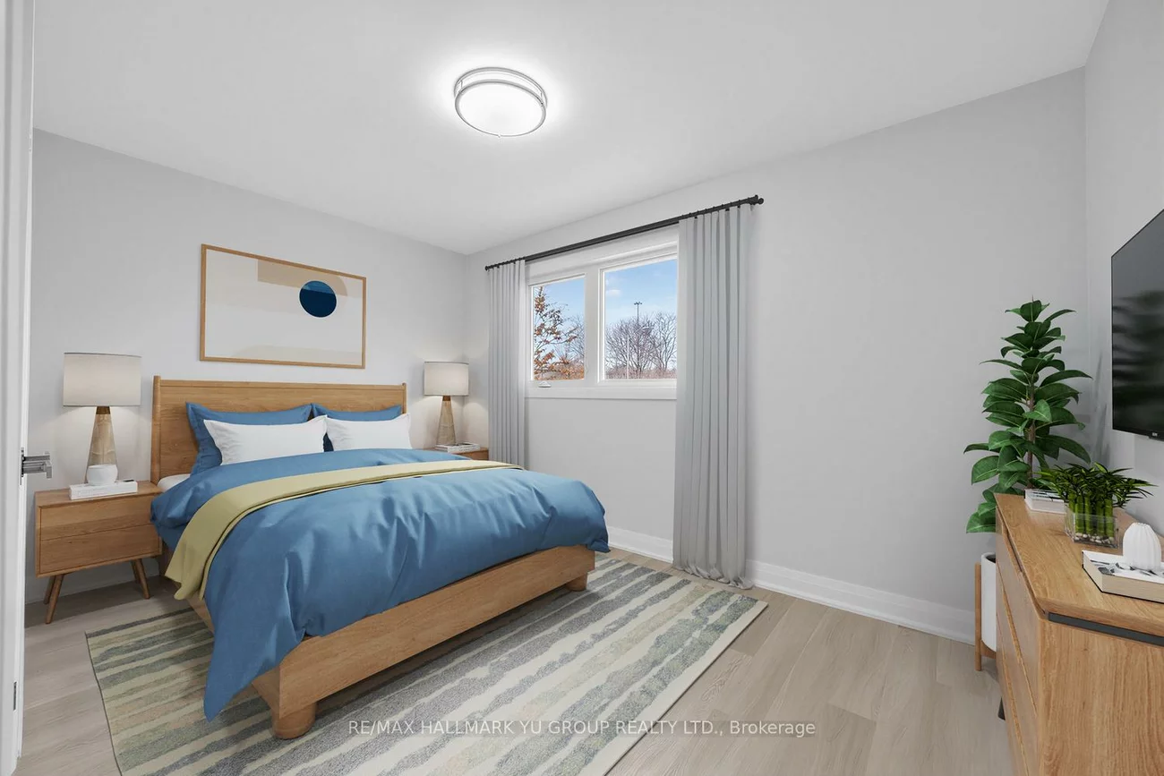 12, Pleasant View, Pleasant View, Toronto