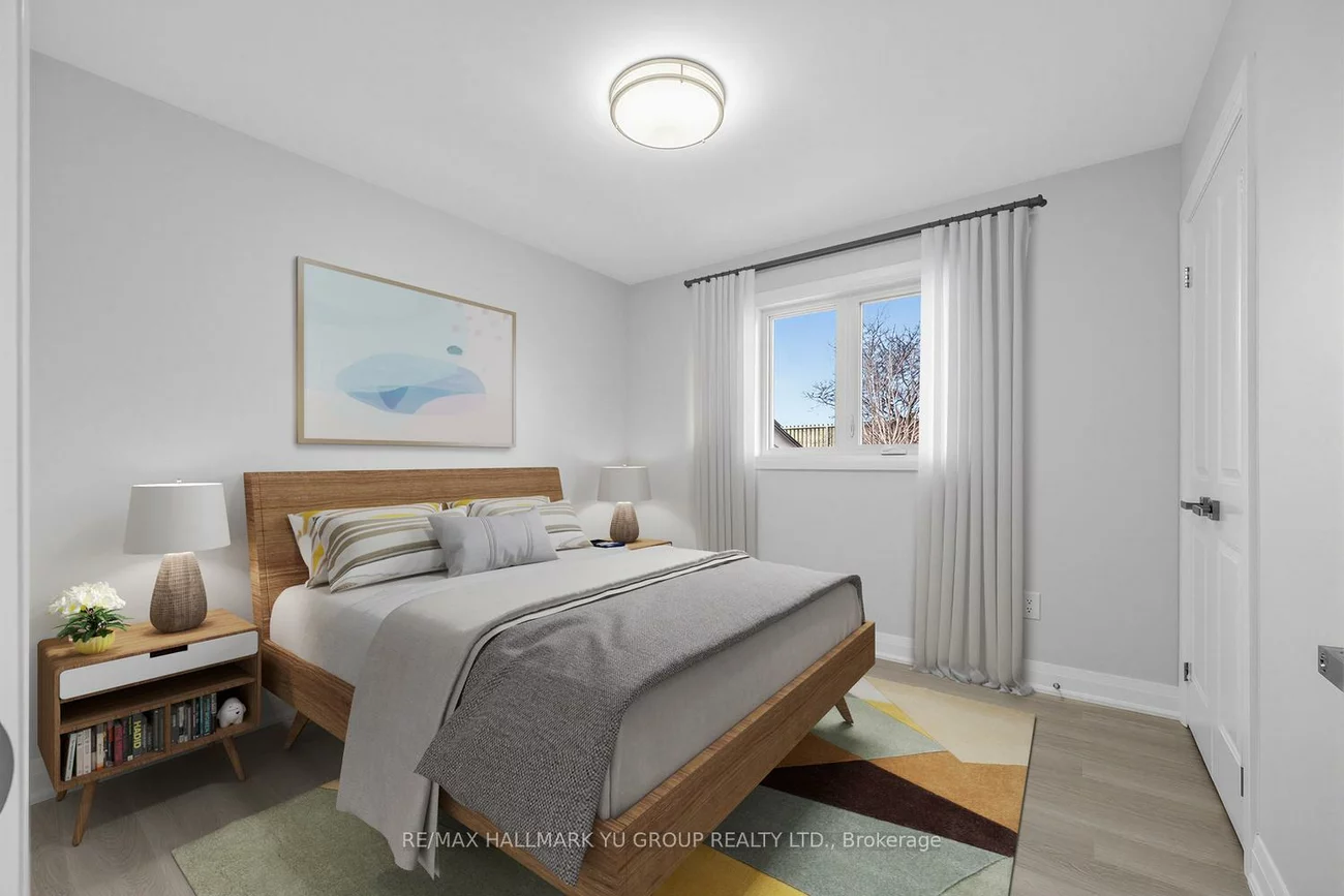 12, Pleasant View, Pleasant View, Toronto