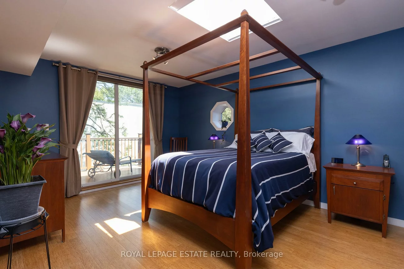 432, Queen, Regent Park, Toronto