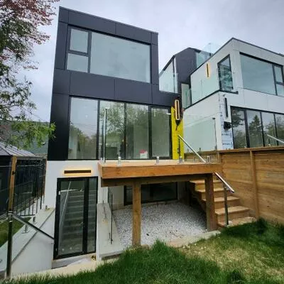 2970A, Bayview, Willowdale East, Toronto