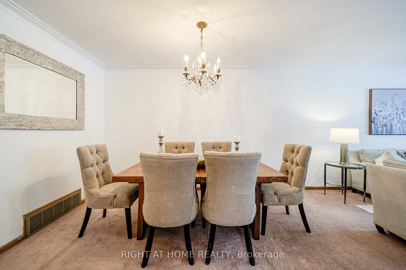 14, Castlebury, Bayview Woods-Steeles, Toronto