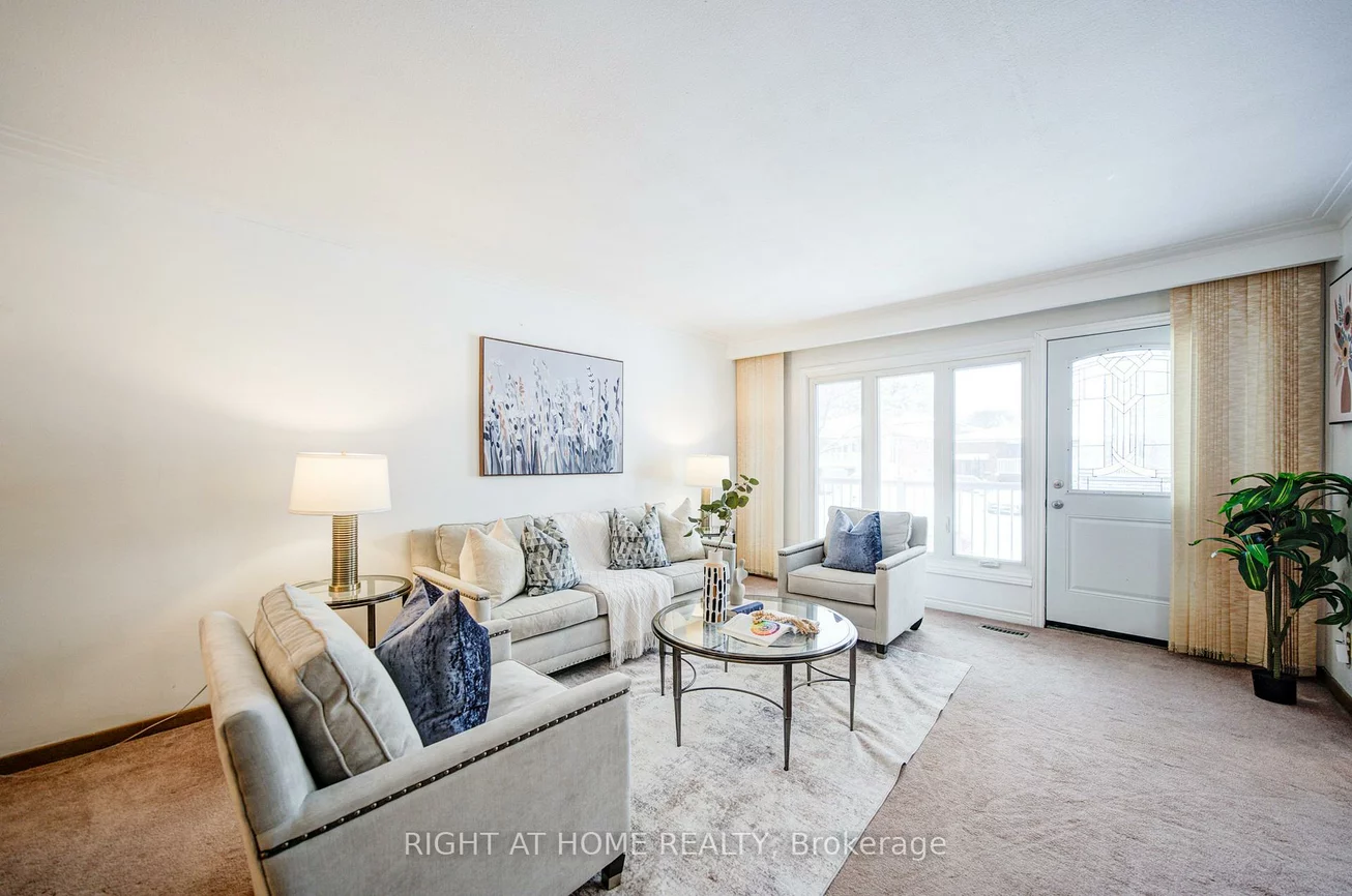 14, Castlebury, Bayview Woods-Steeles, Toronto