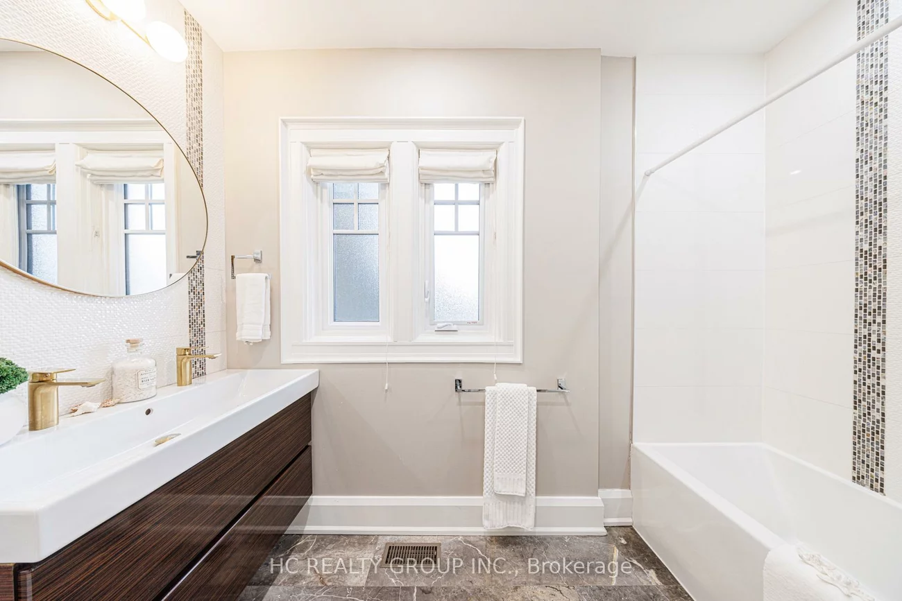 39, Glengowan, Lawrence Park South, Toronto