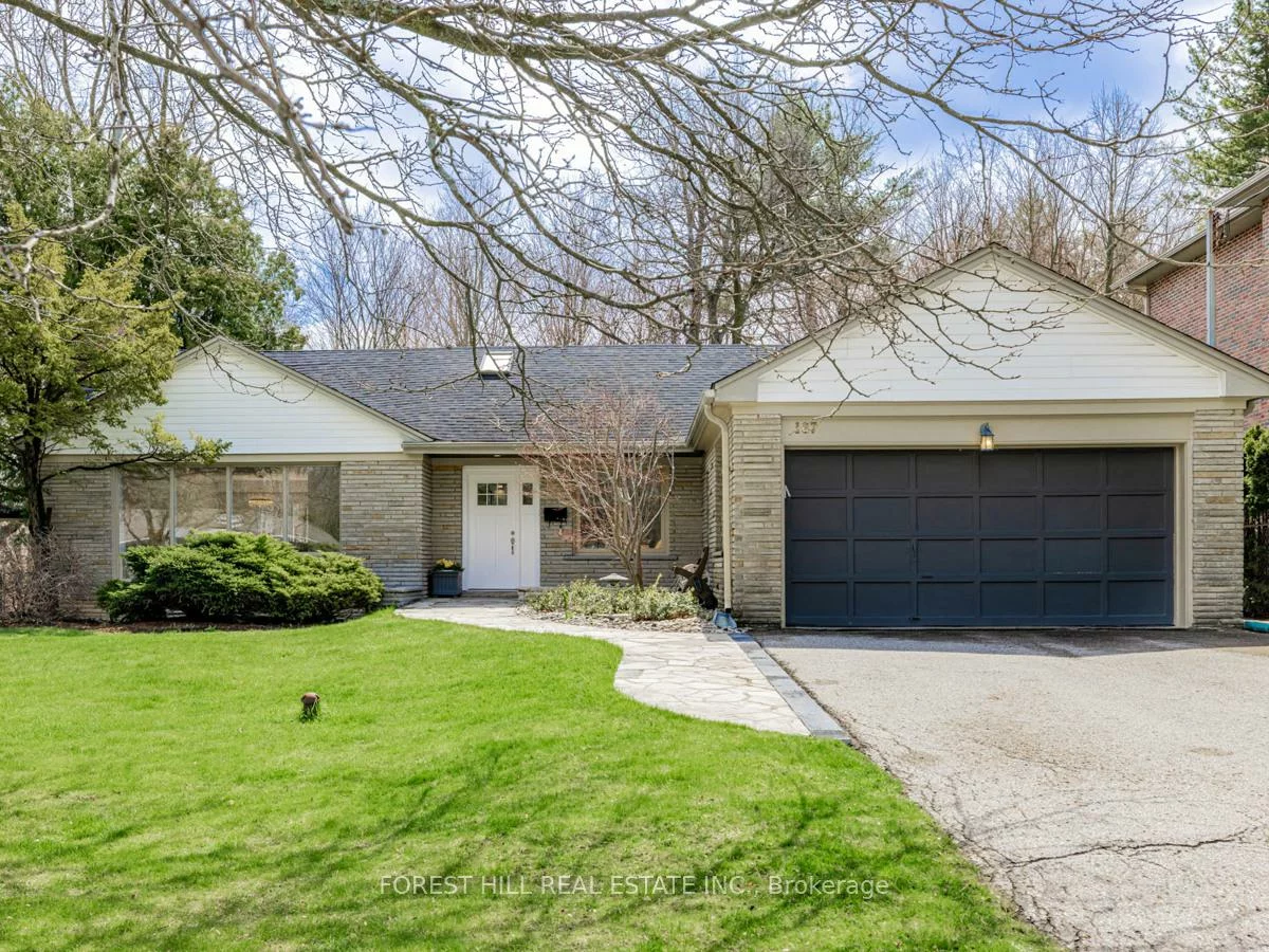 137, Citation, Bayview Village, Toronto