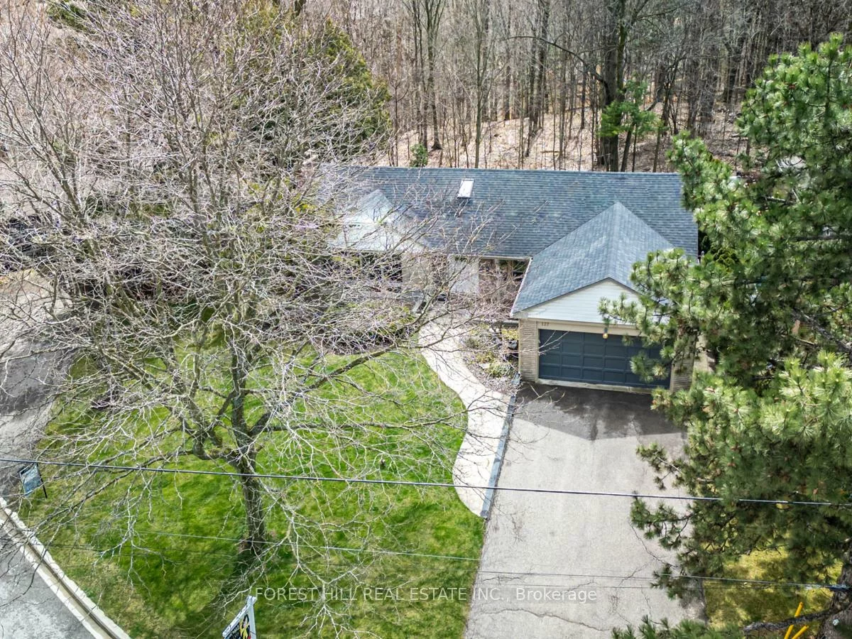 137, Citation, Bayview Village, Toronto