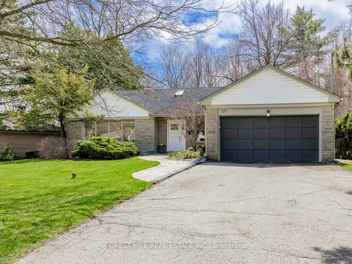 137, Citation, Bayview Village, Toronto