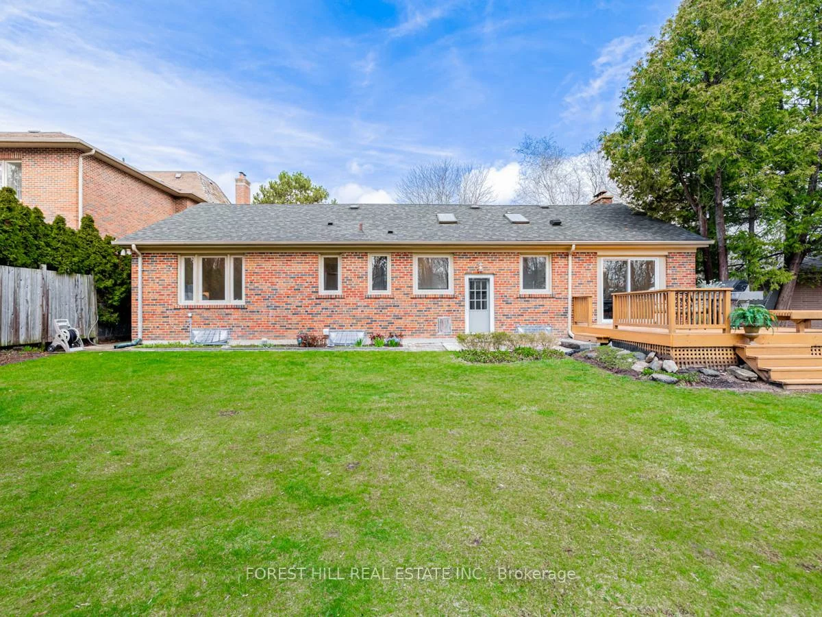 137, Citation, Bayview Village, Toronto