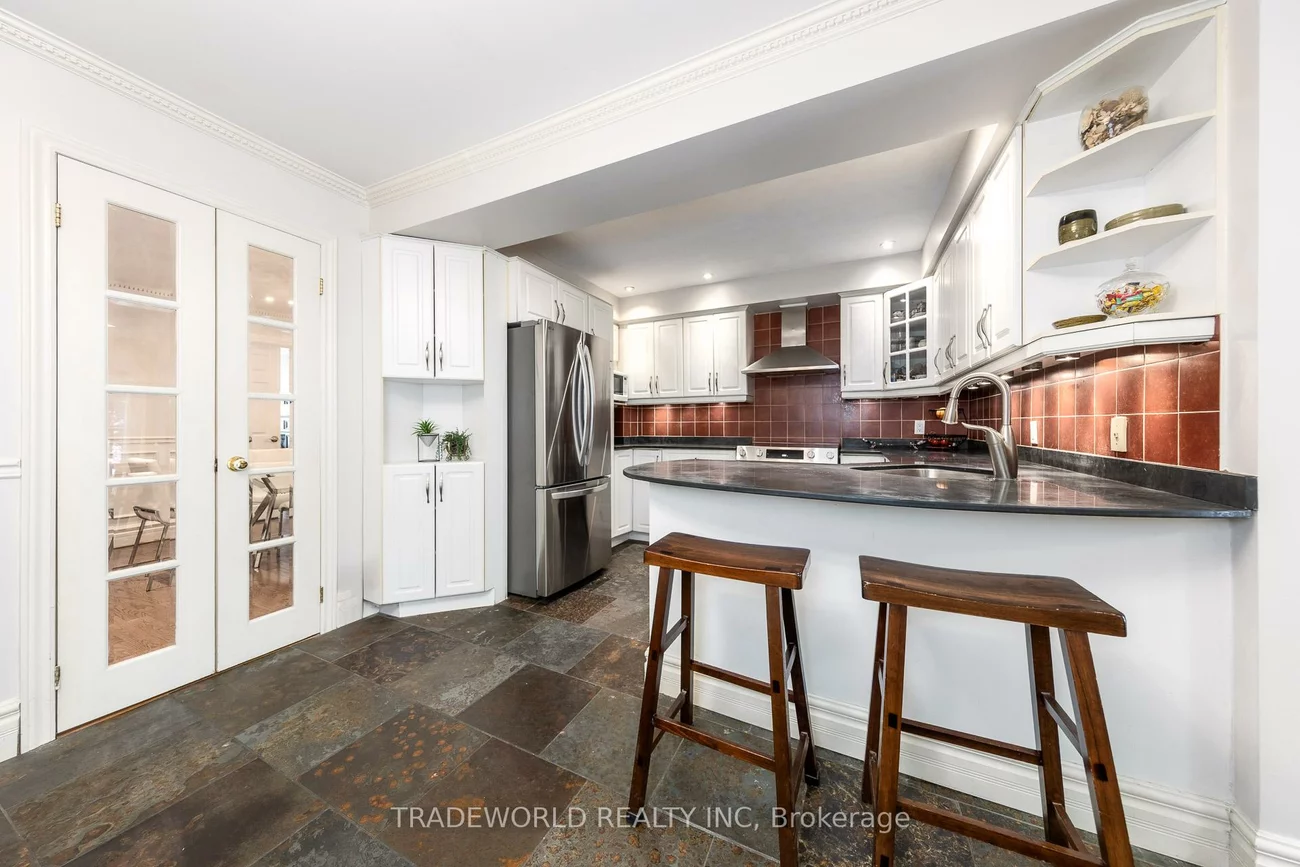 36, Banff, Mount Pleasant East, Toronto