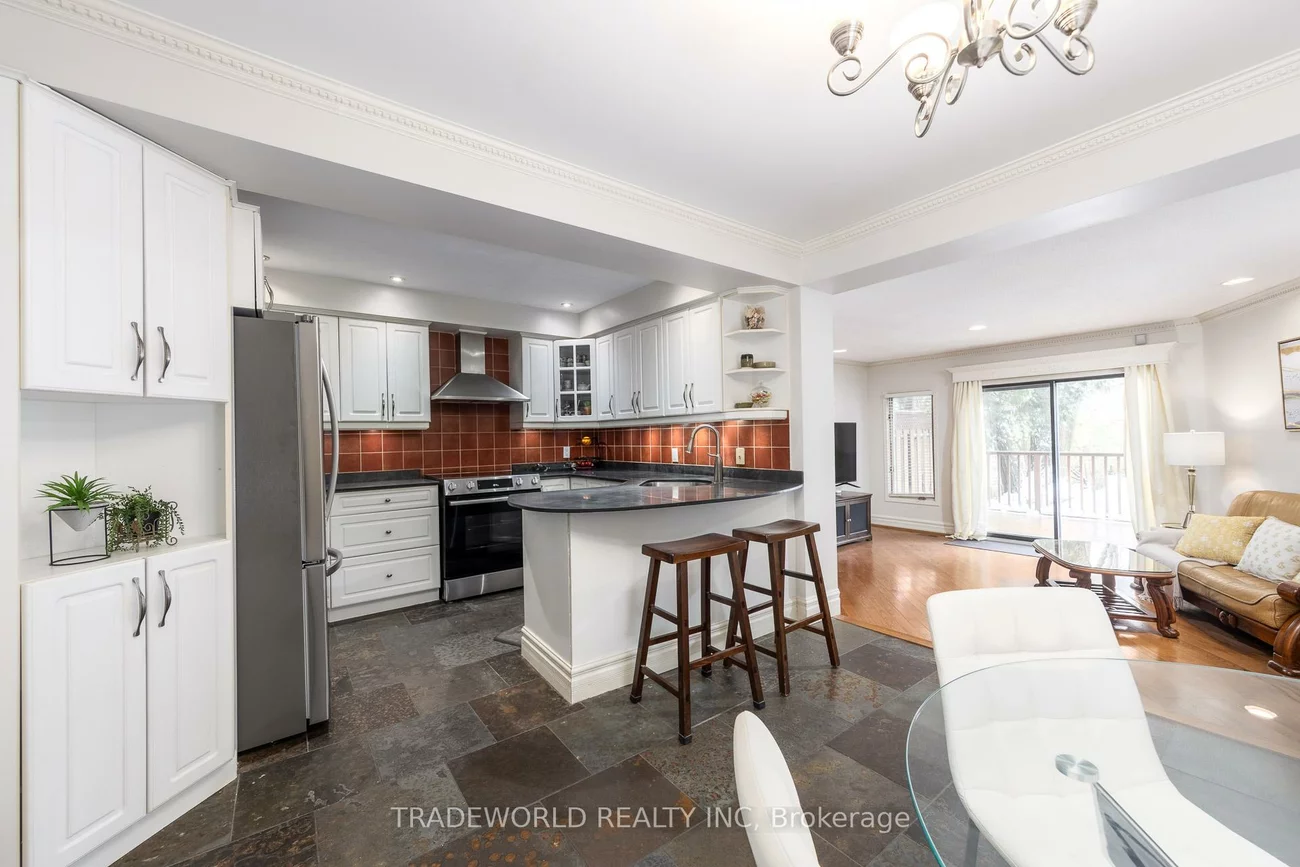 36, Banff, Mount Pleasant East, Toronto