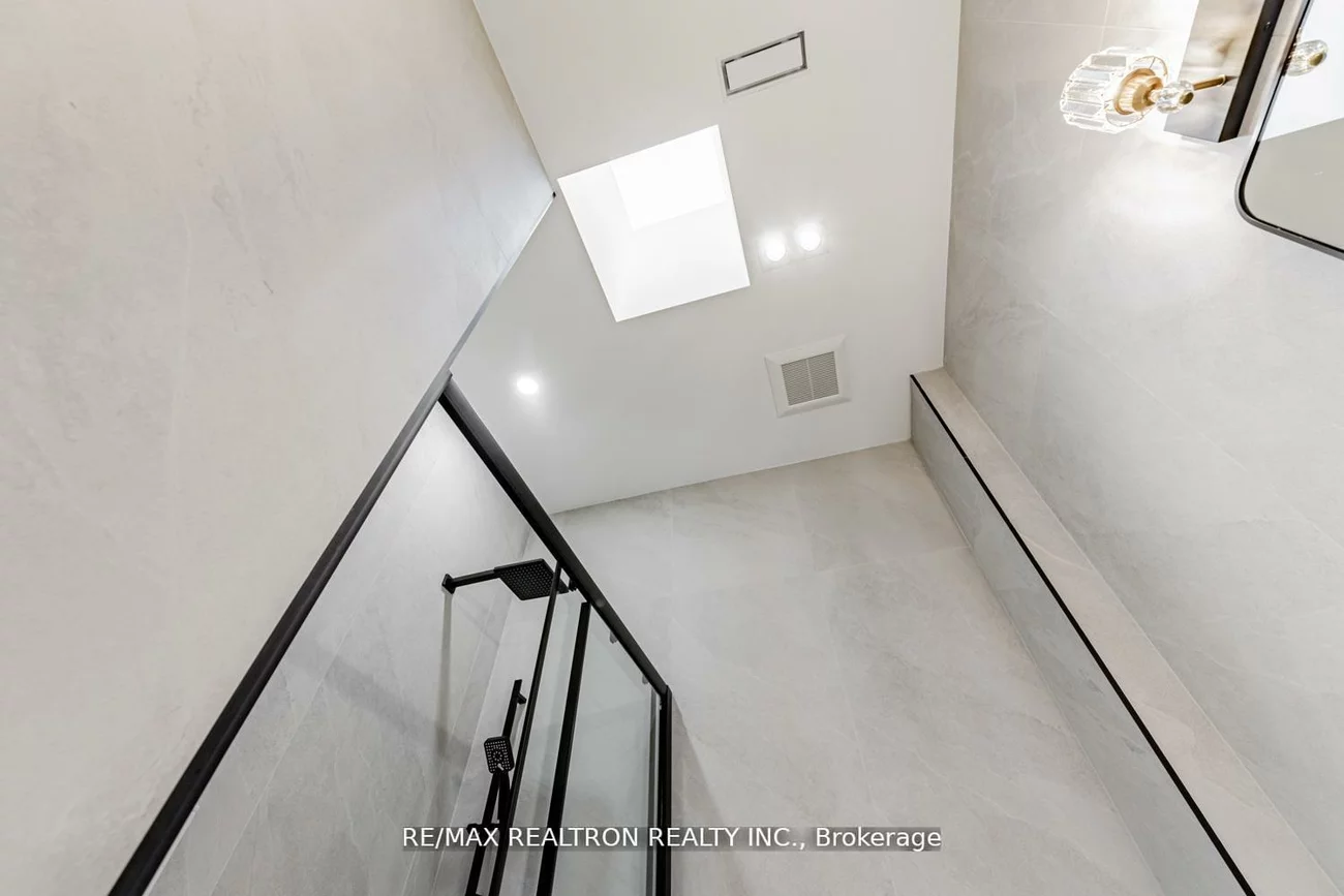 673, Crawford, Palmerston-Little Italy, Toronto