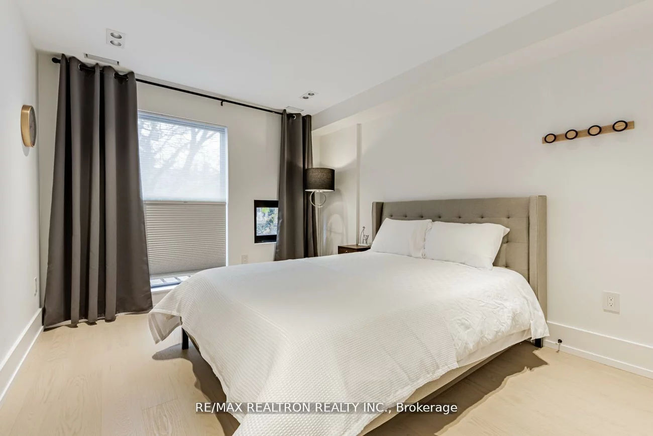 673, Crawford, Palmerston-Little Italy, Toronto