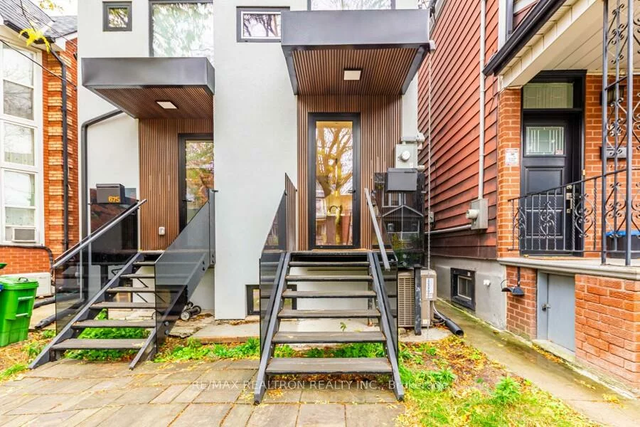 673, Crawford, Palmerston-Little Italy, Toronto