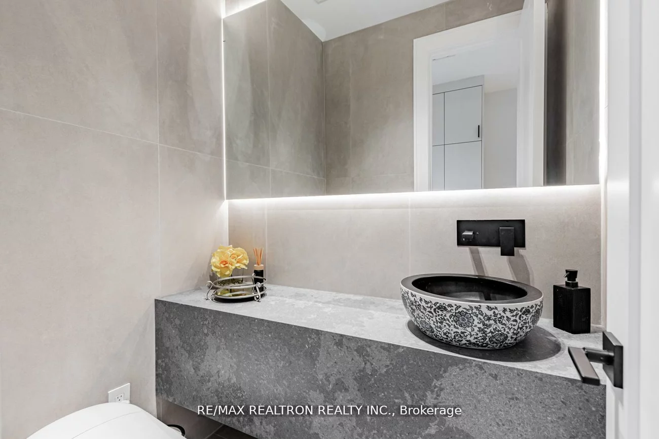 673, Crawford, Palmerston-Little Italy, Toronto