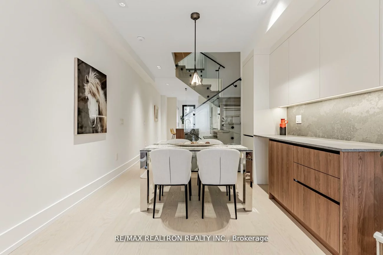 673, Crawford, Palmerston-Little Italy, Toronto