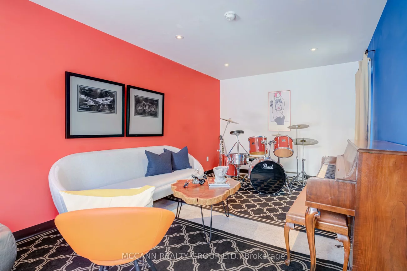 81, Wanless, Lawrence Park North, Toronto