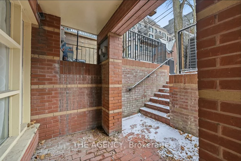 116, Hazelton, Annex, Toronto